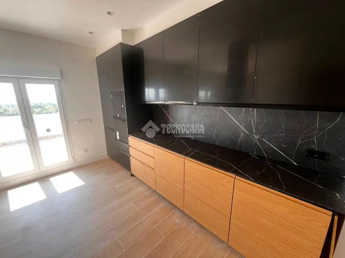 Cocina de Piso en venta en Madrid con Aire acondicionado y Terraza