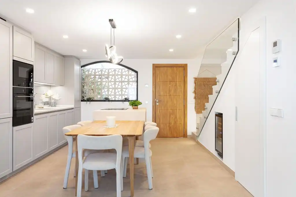 Kitchen of Apartments for sale in Calvià  with Air Conditioner, Terrace and Furnished