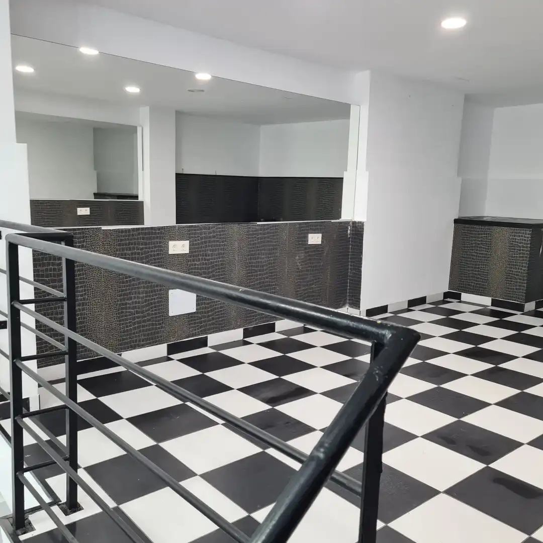 Local comercial en venta en Centro, imagen 4