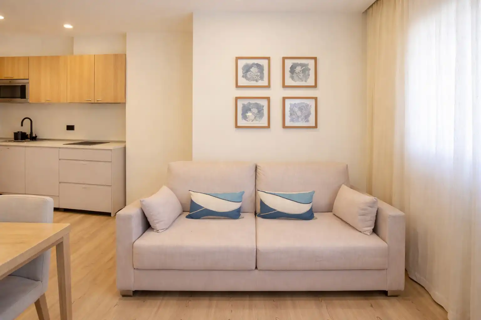 Edificio en venta en Calle Levíes, 21, San Bartolomé