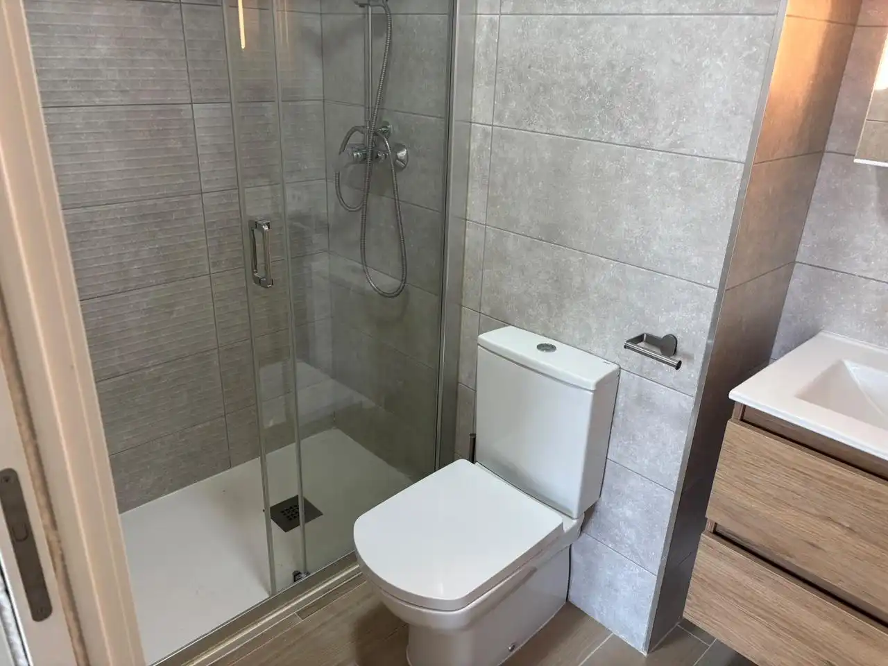 Baño de Apartamento en venta en Cartagena con Calefacción, Jardín privado y Terraza