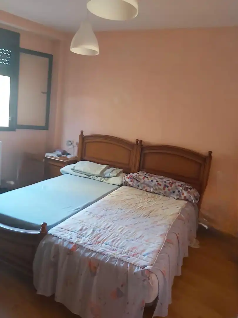Schlafzimmer von Wohnung zum Verkauf in Pedrola mit Heizung, Parkett und Terrasse