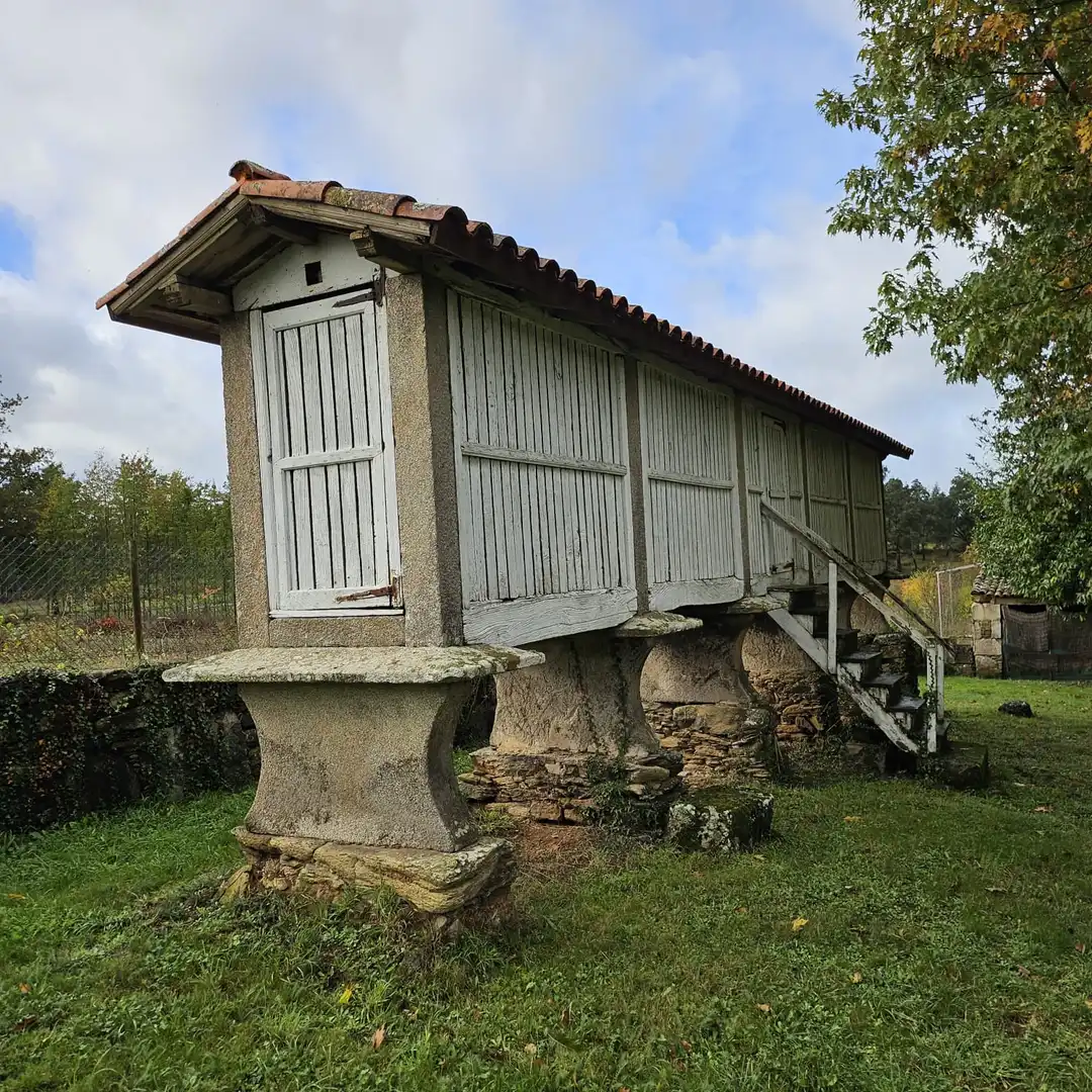 Außenansicht von Country house zum Verkauf in Arzúa mit Klimaanlage, Heizung und Privatgarten