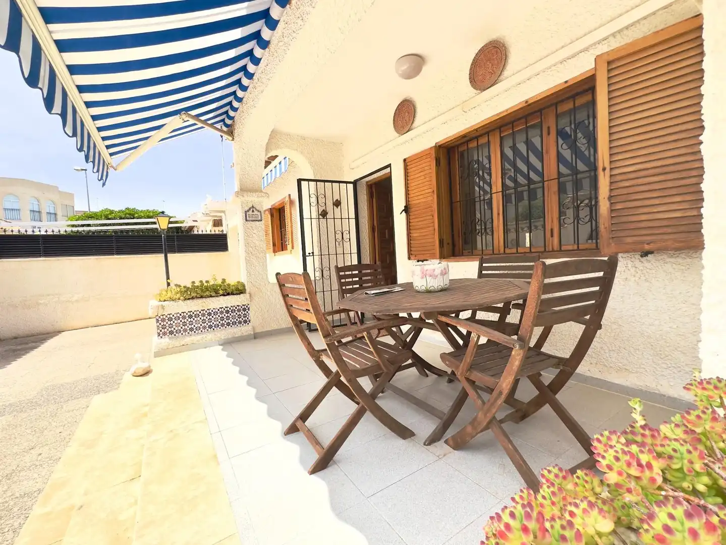 Villa mit Terrasse zum Verkauf in Calle  Mayor-la Zenia, imagen 2