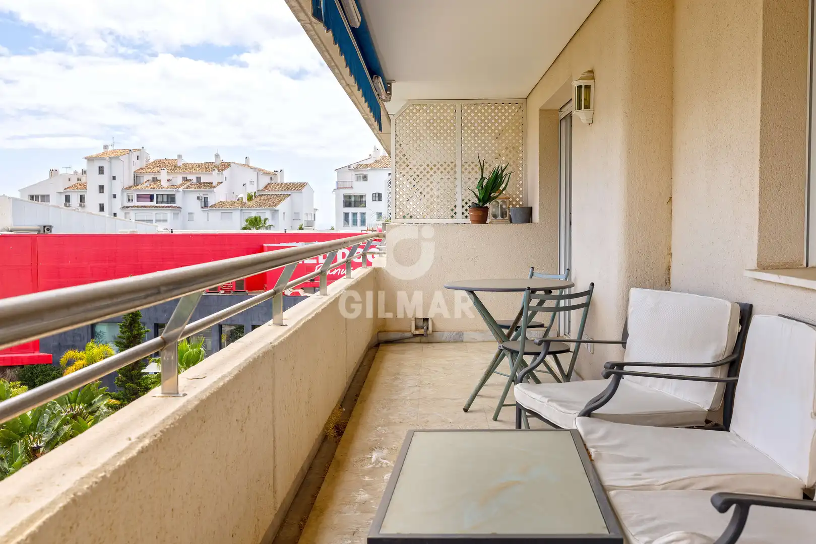 Terrassa de Pis en venda en Marbella amb Calefacció, Piscina i Balcó