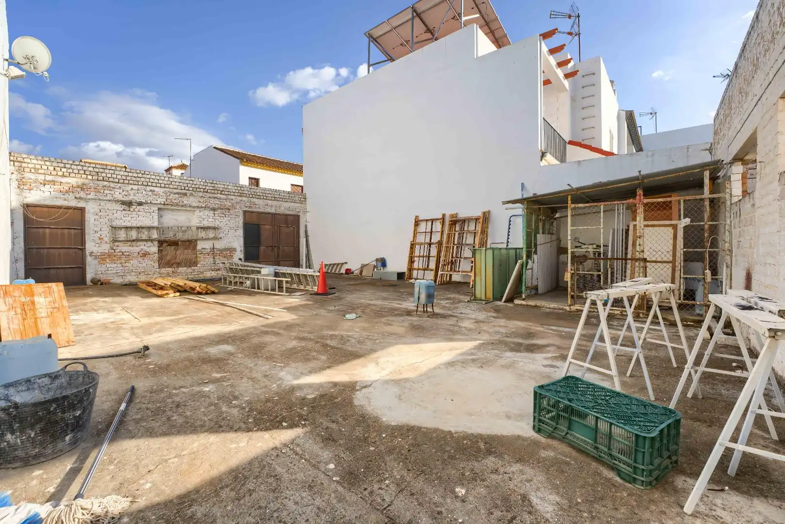 Außenansicht von Residential zum Verkauf in Olivares, Sevilla