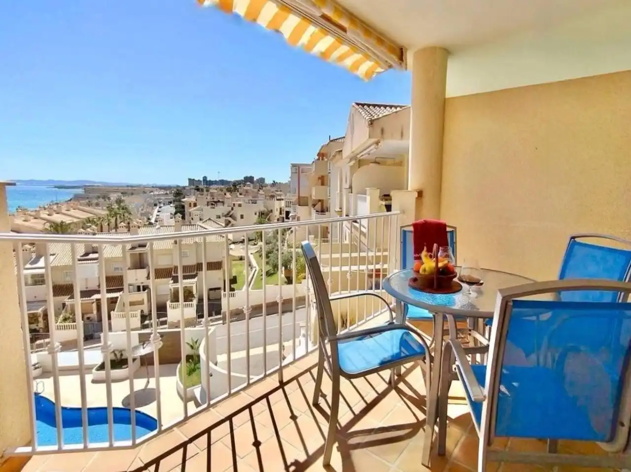 Terraza de Ático de alquiler en Orihuela con Aire acondicionado, Terraza y Amueblado