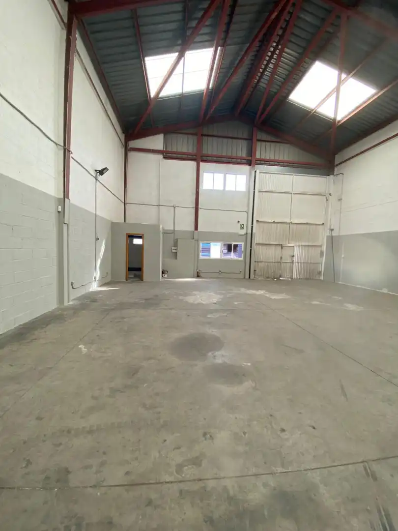 Industrial building for sale in Oeste, imagen 6
