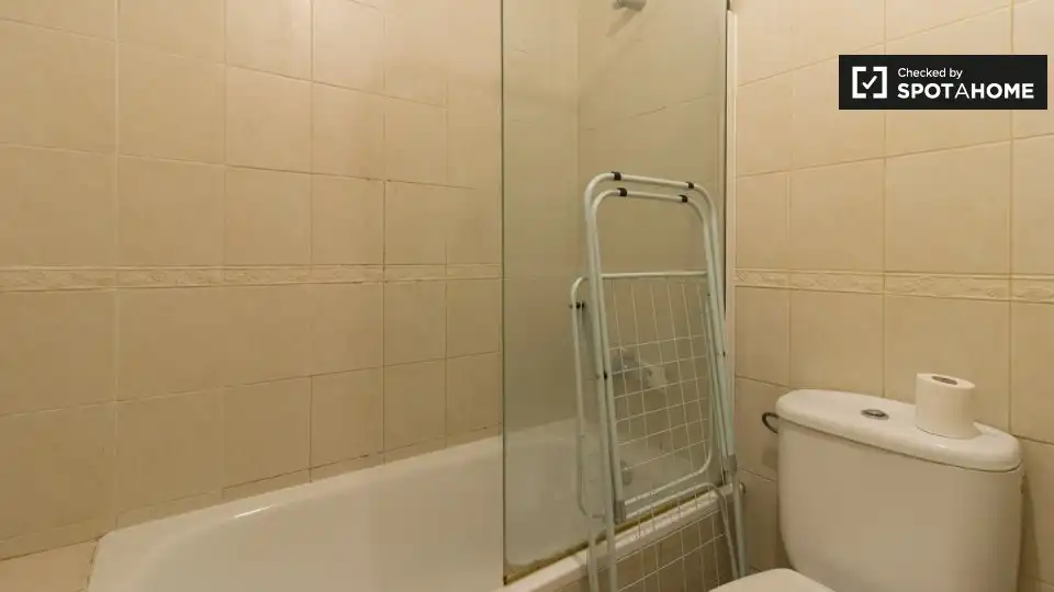 Flat with terrace to rent in Ciutat Vella, imagen 5