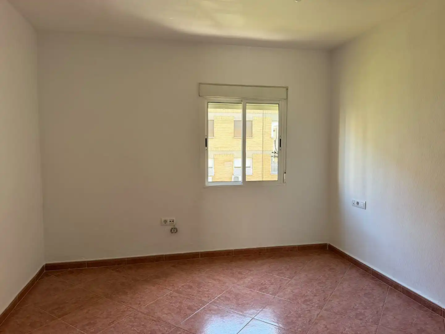 Habitación de Piso en venta en  Sevilla Capital con Aire acondicionado, Terraza y Balcón