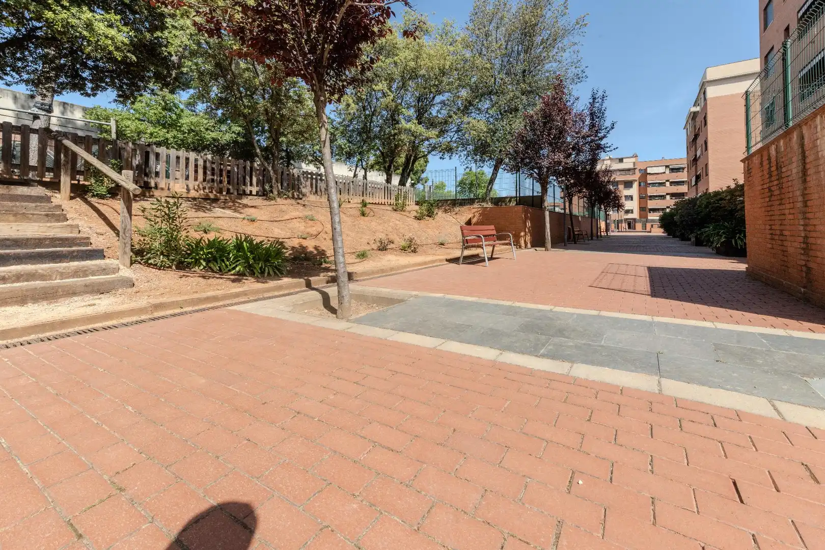 Vista exterior de Planta baja en venta en Sabadell con Aire acondicionado, Calefacción y Jardín privado
