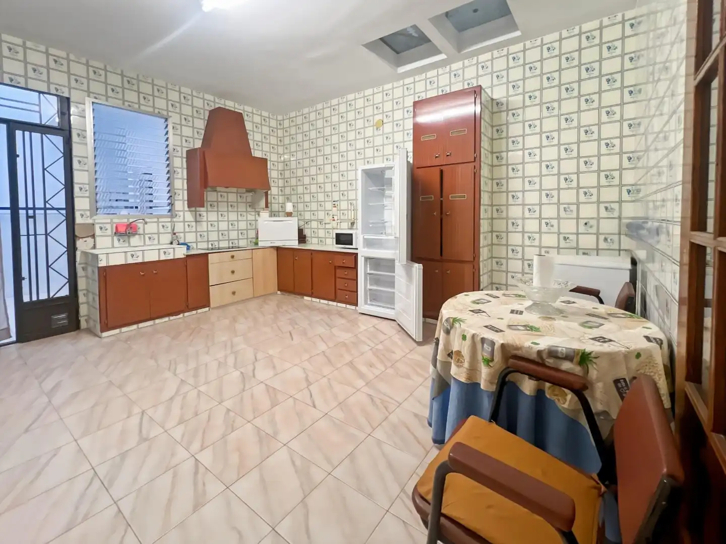 Cuina de Casa o xalet en venda en Almazora / Almassora amb Terrassa, Traster i Balcó
