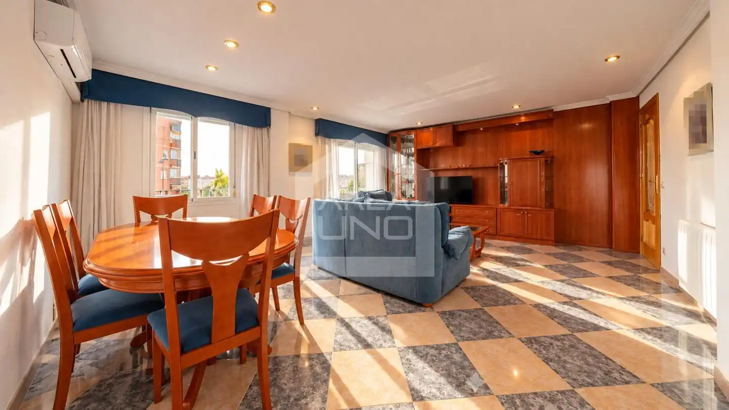 Piso en venta en Centro, imagen 2