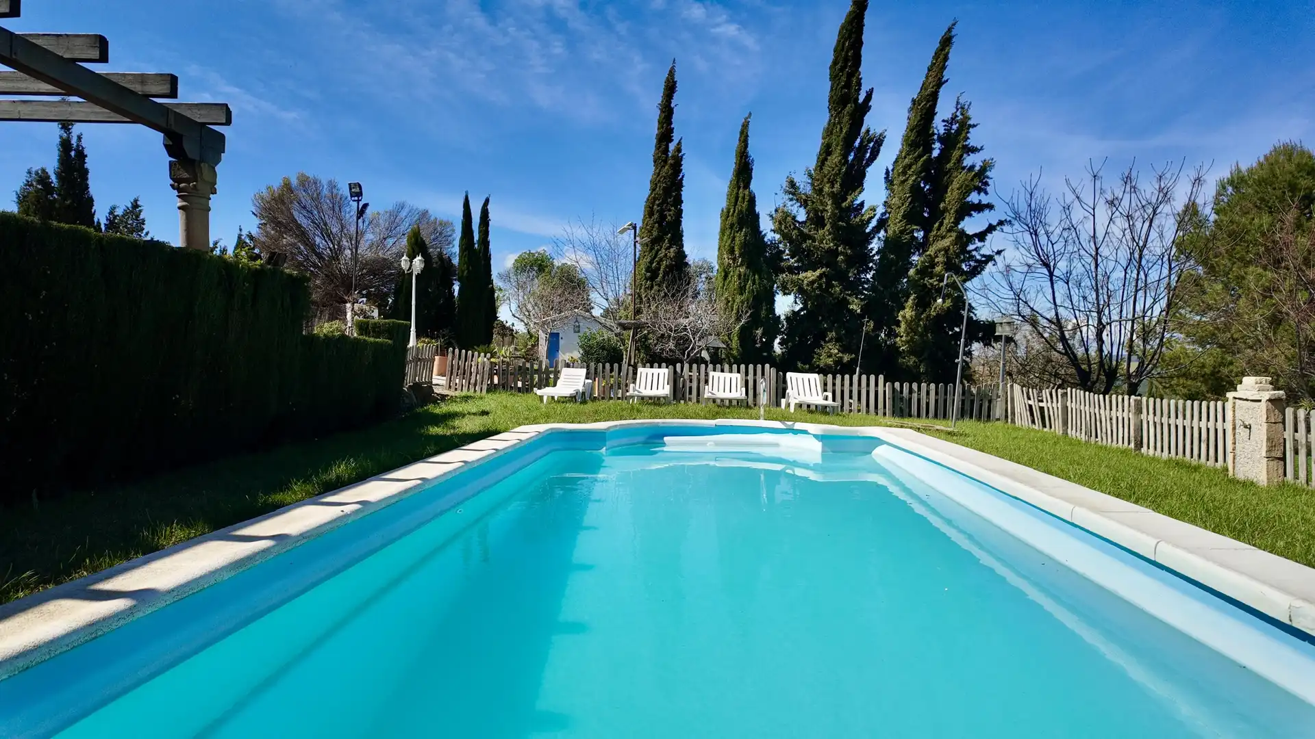 Piscina de Finca rústica en venta en Santaella con Aire acondicionado, Jardín privado y Terraza