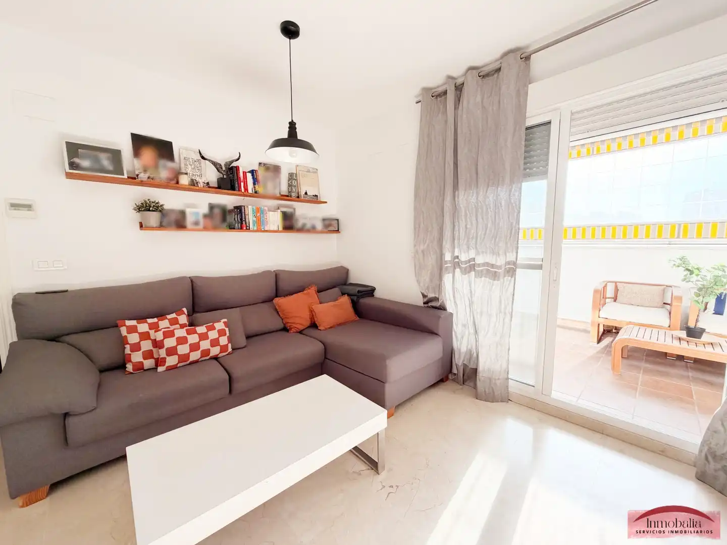 Sala de estar de Piso en venta en Sevilla con Aire acondicionado, Terraza y Trastero