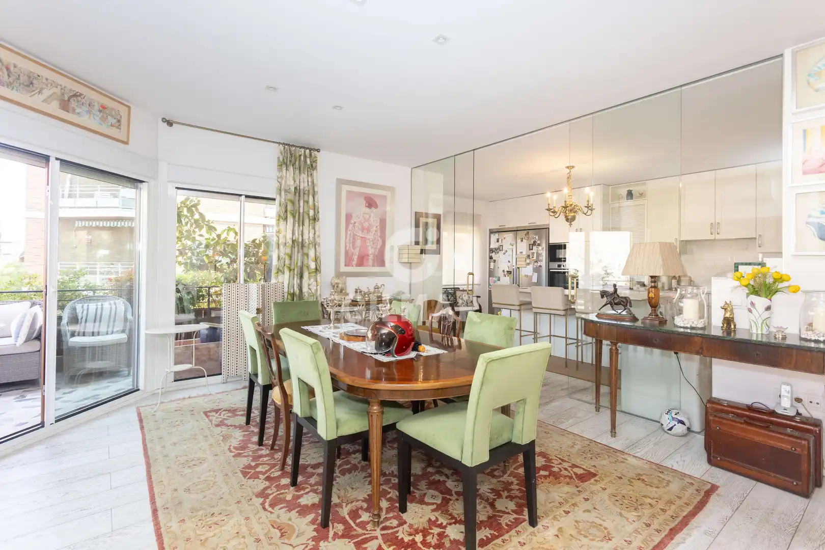 Comedor de Piso en venta en Madrid con Calefacción y Balcón