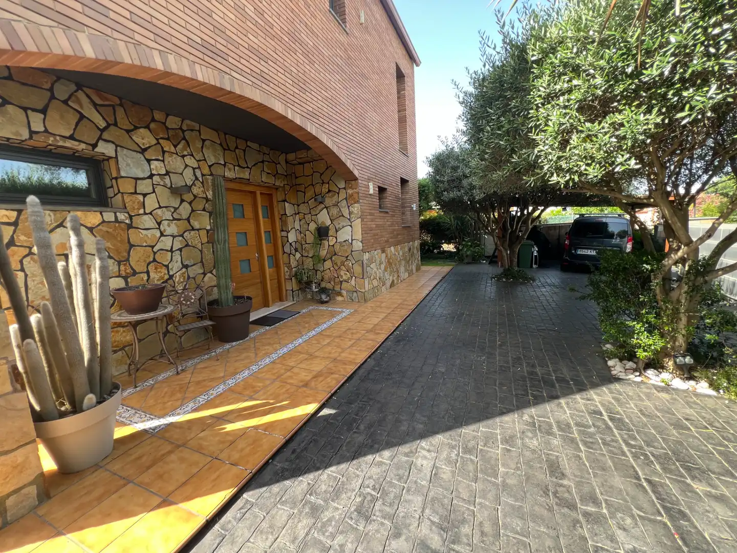Terrassa de Casa o xalet en venda en La Roca del Vallès amb Aire condicionat, Calefacció i Jardí privat