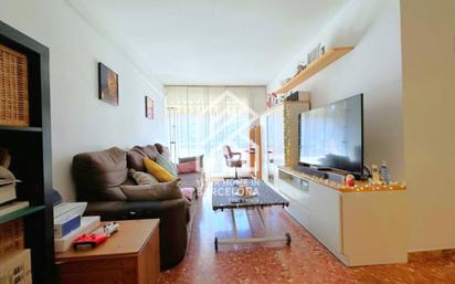 Living room of Flat for sale in  Barcelona Capital  with Balcony