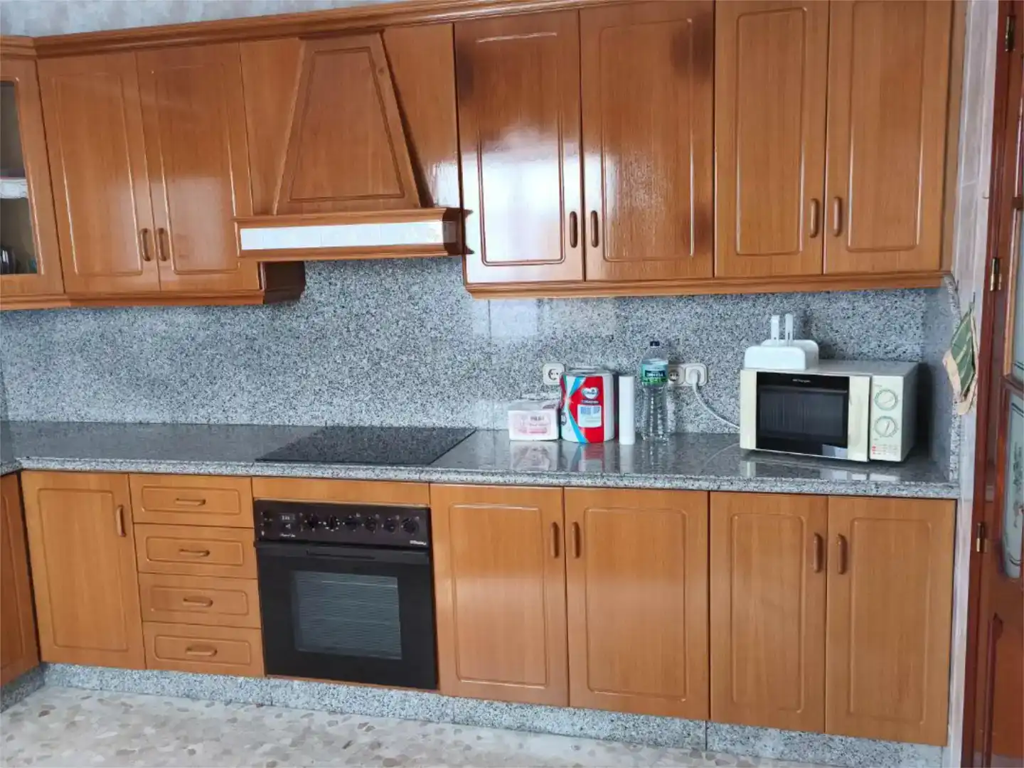 Cuina de Pis en venda en La Rambla amb Aire condicionat i Balcó