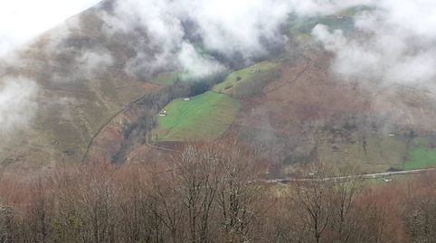Foto 3 de Finca rústica en venta en N/a, -1, Vega de Pas, Cantabria