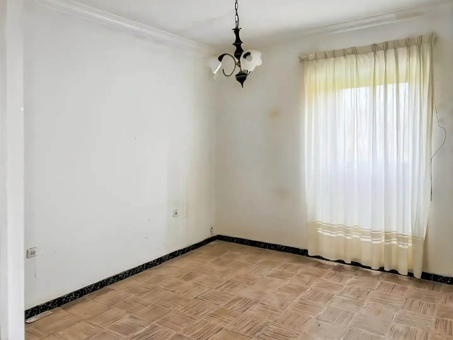 Habitación de Casa adosada en venta en Narón con Jardín privado