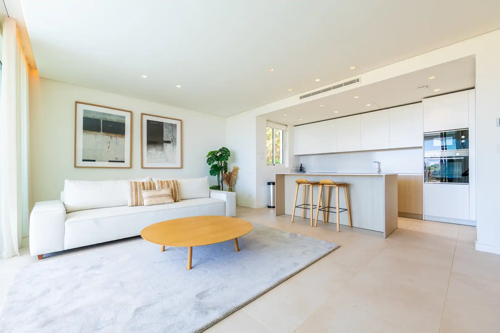 Sala de estar de Planta baja en venta en Ojén con Aire acondicionado, Terraza y Piscina