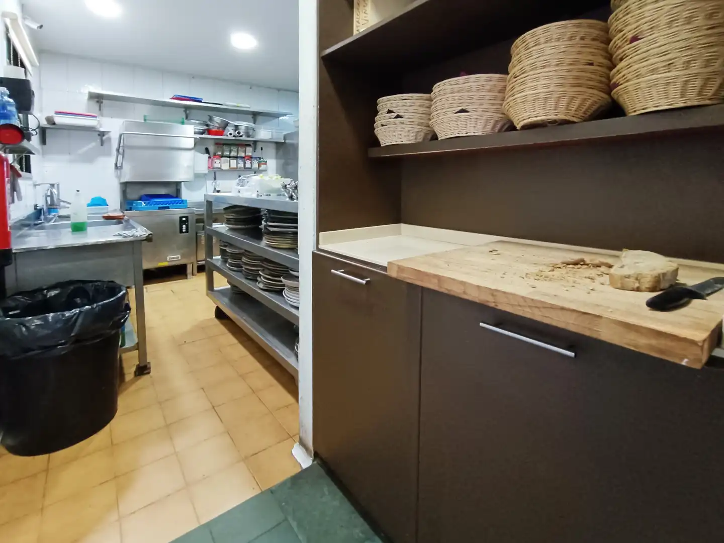 Business premises for transfer in Cambre, imagen 19