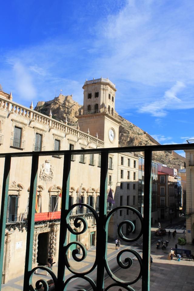 Vista exterior de Piso en venta en Alicante / Alacant con Aire acondicionado y Terraza