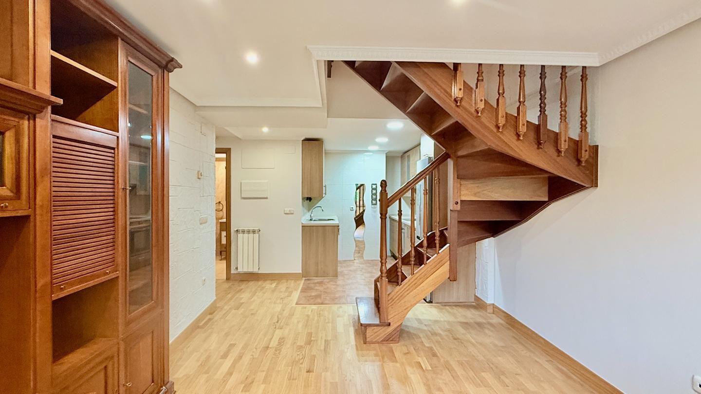 Flat for sale in Gipuzkoa Hiribidea, Ermua