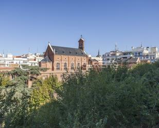 Vista exterior de Apartament en venda en  Madrid Capital amb Aire condicionat, Calefacció i Terrassa