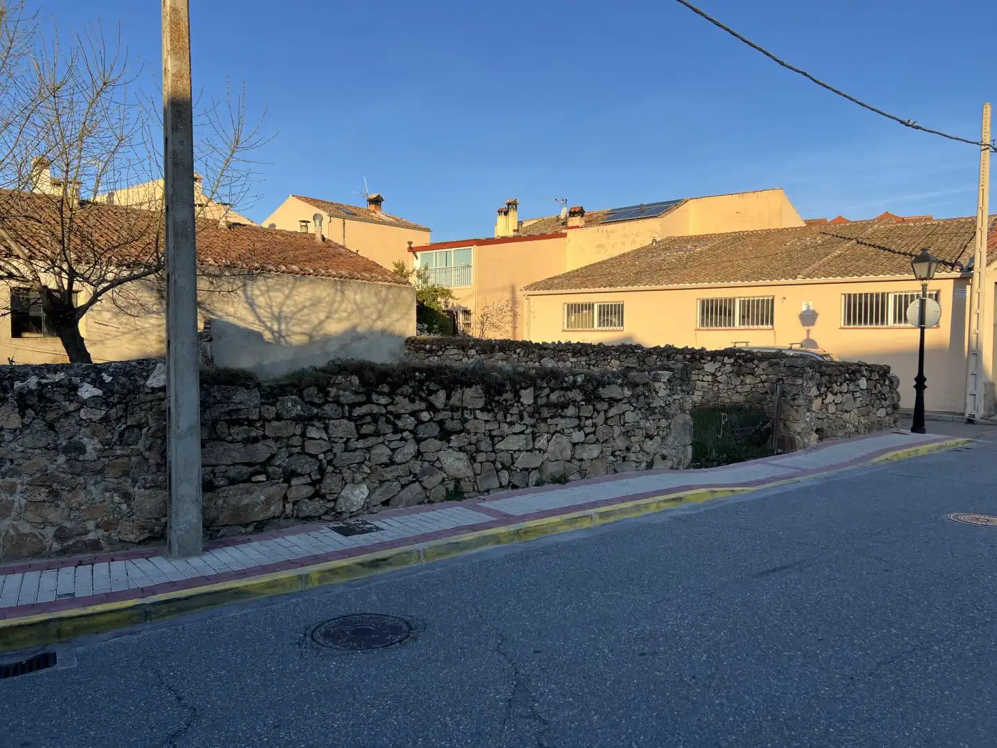 Außenansicht von Residential zum Verkauf in Torrecaballeros