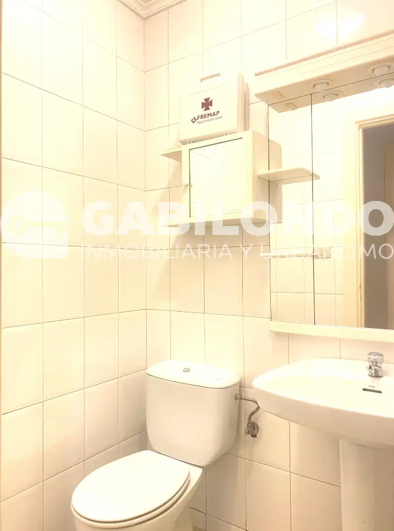 Baño de Local de alquiler en Elgoibar con Aire acondicionado, Amueblado y Internet