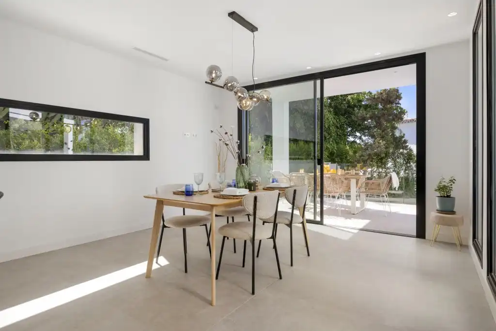 Chalet con piscina en venta en Elviria - Cabopino, imagen 11