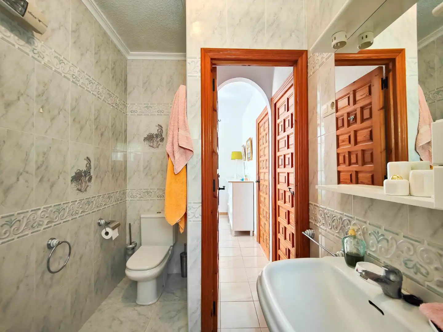 Baño de Casa adosada en venta en Torrevieja con Aire acondicionado, Jardín privado y Terraza