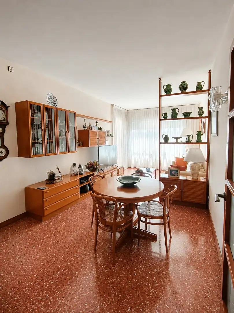 Sala d'estar de Pis en venda en Barcelona amb Aire condicionat, Calefacció i Forn