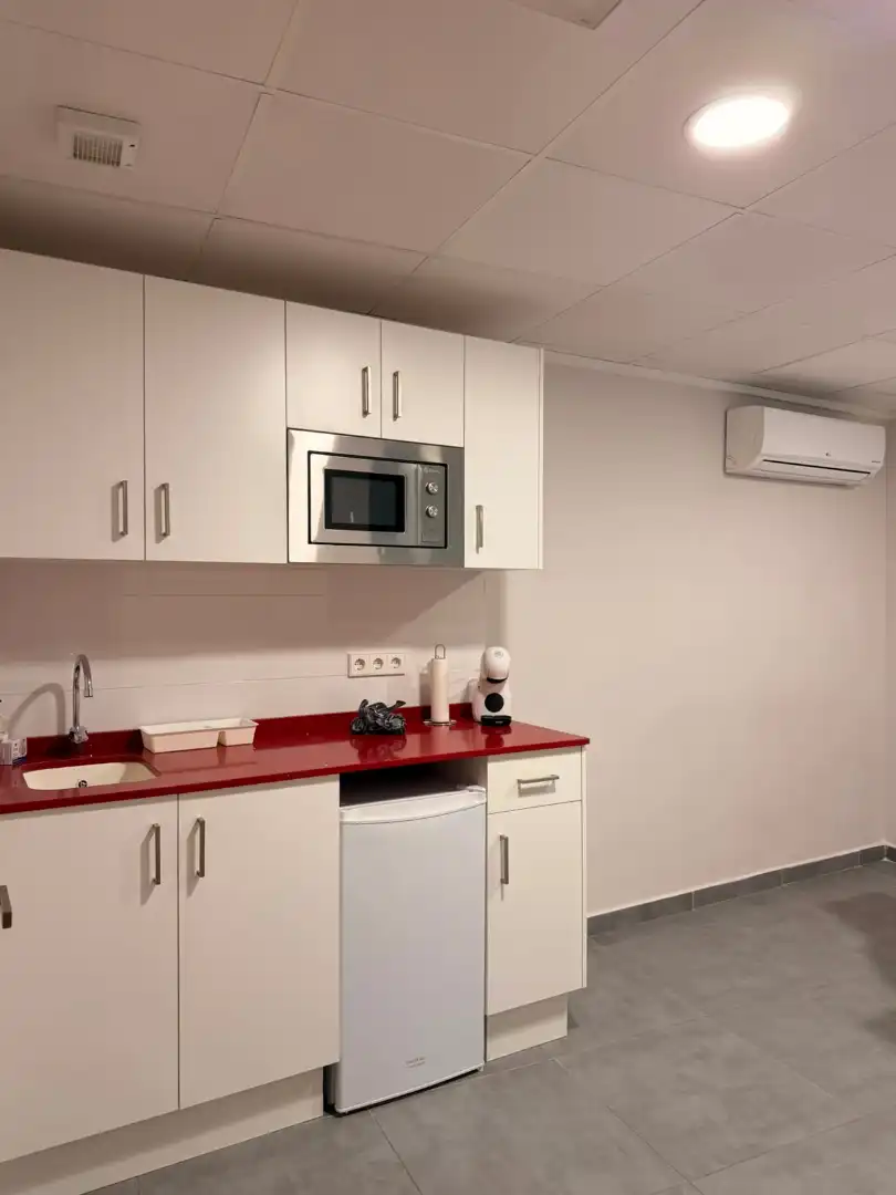 Cocina de Oficina de alquiler en Gandia con Aire acondicionado y Amueblado