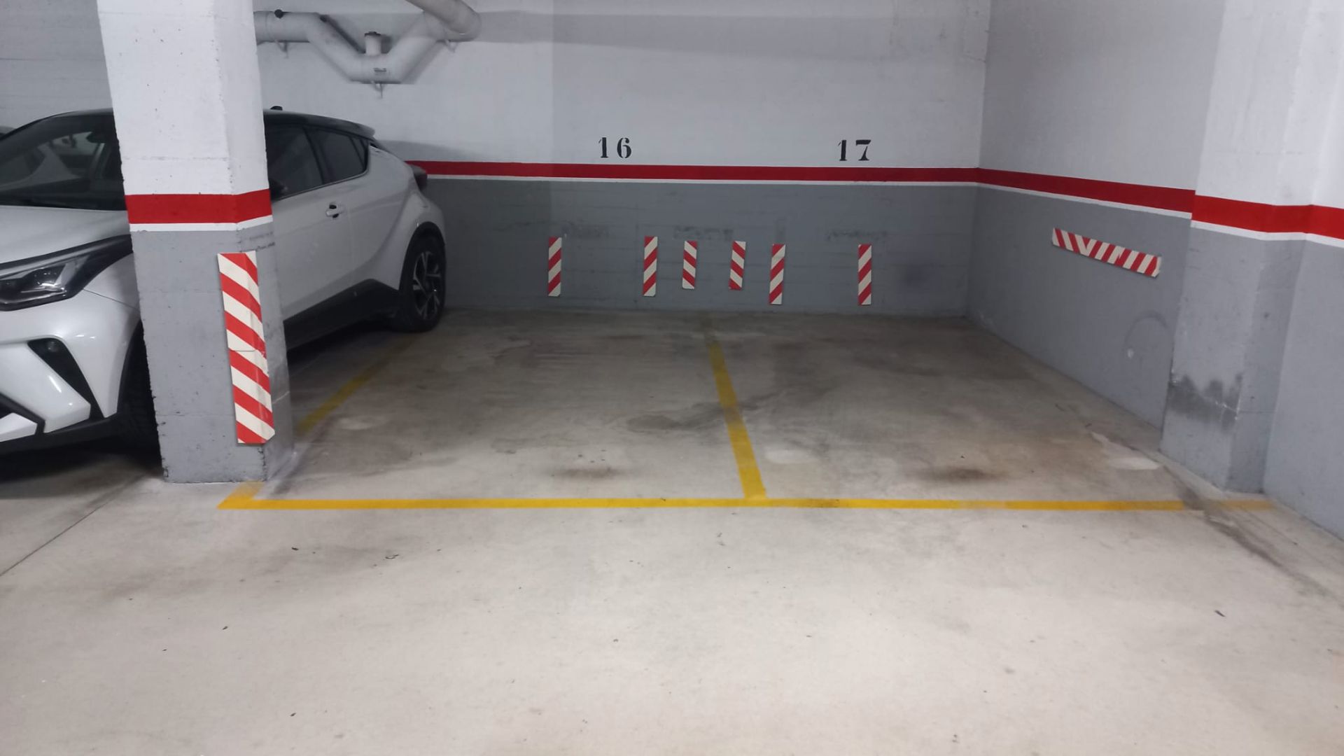 Parkplatz von Garage zum Verkauf in Esparreguera