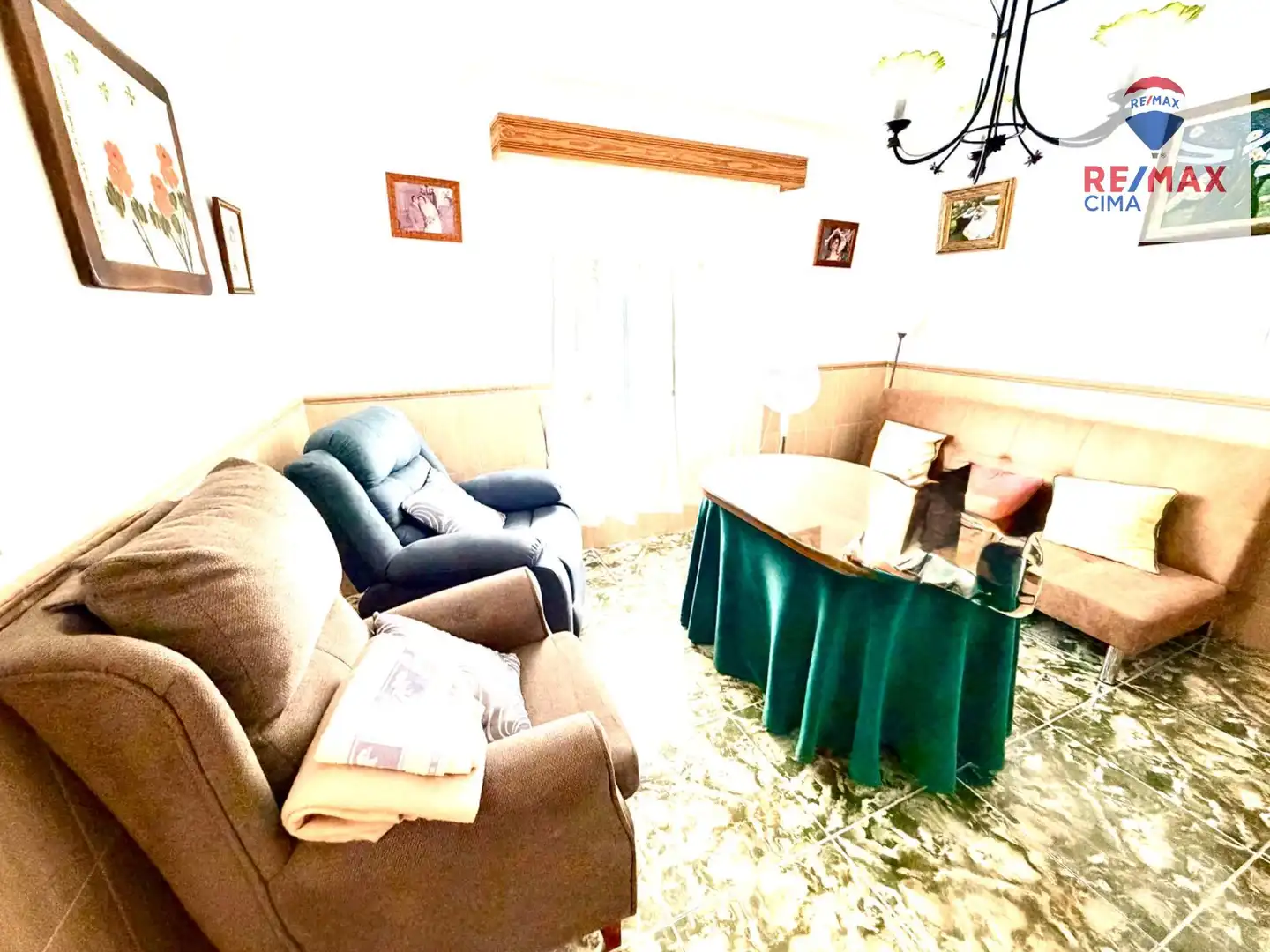 Sala de estar de Casa o chalet en venta en Zújar con Terraza, Trastero y Amueblado