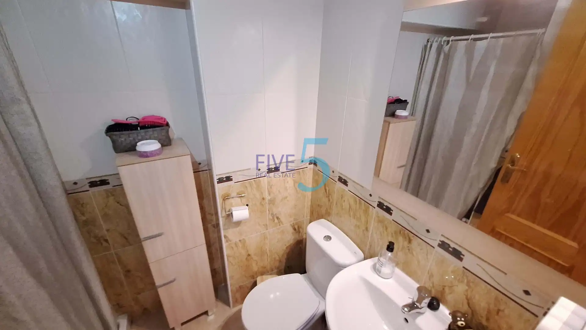 Baño de Piso en venta en Orihuela con Terraza y Balcón