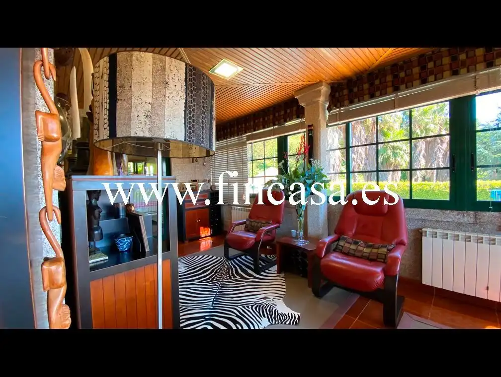 Casa o chalet en venta en Vigo  con Calefacción, Jardín privado y Parquet