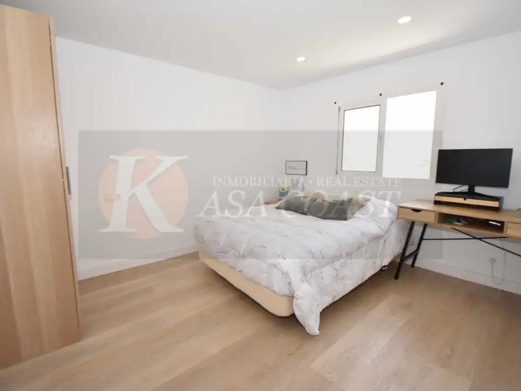 Bedroom of Houses for sale in Fuengirola  with Air Conditioner, Private garden and Terrace