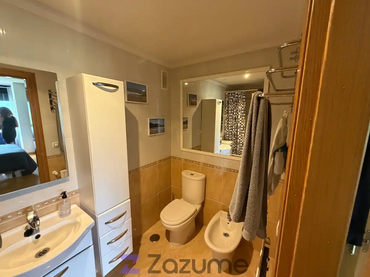 Bathroom of Flat for rent in Llanes  with Heating, Furnished and Oven