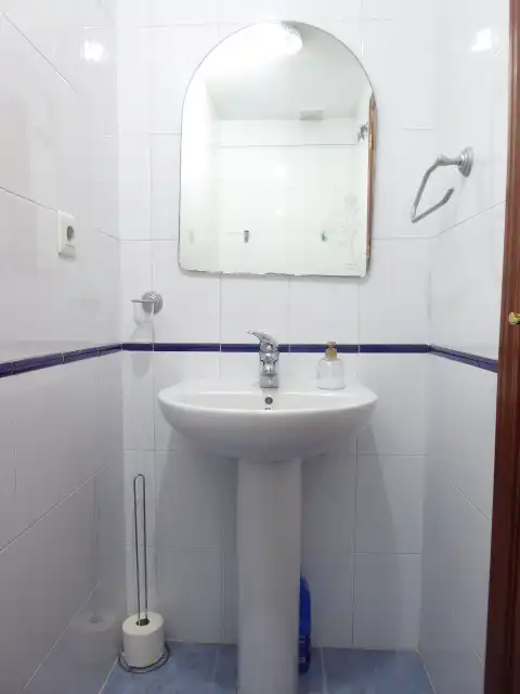 Bany de Àtic de lloguer en Marbella amb Terrassa, Forn i Rentadora