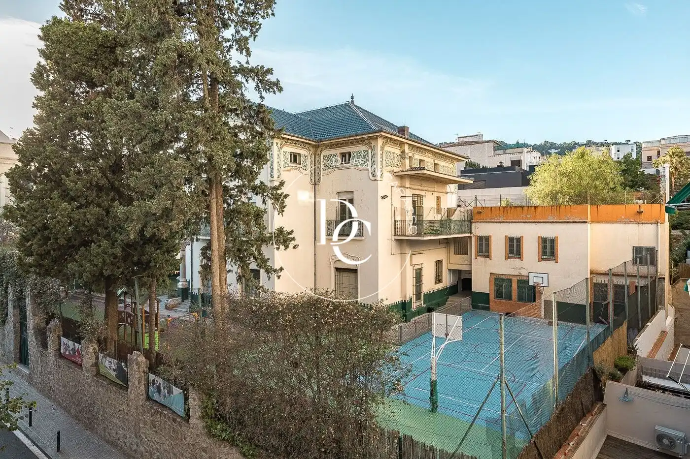 Vista exterior de Piso en venta en Barcelona con Aire acondicionado y Calefacción