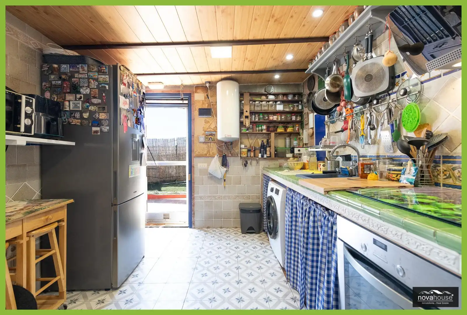 Kitchen of Houses for sale in Moclinejo