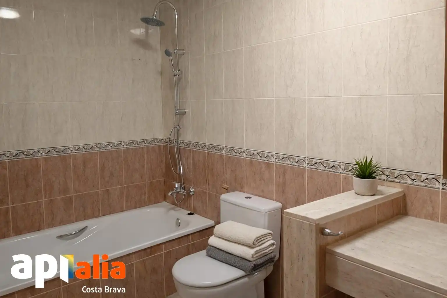 Baño de Piso en venta en Calonge i Sant Antoni con Calefacción y Jardín privado