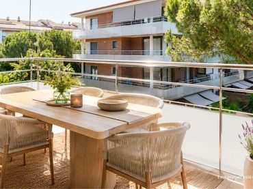 Piso con balcón en venta en Avenida EUROPA