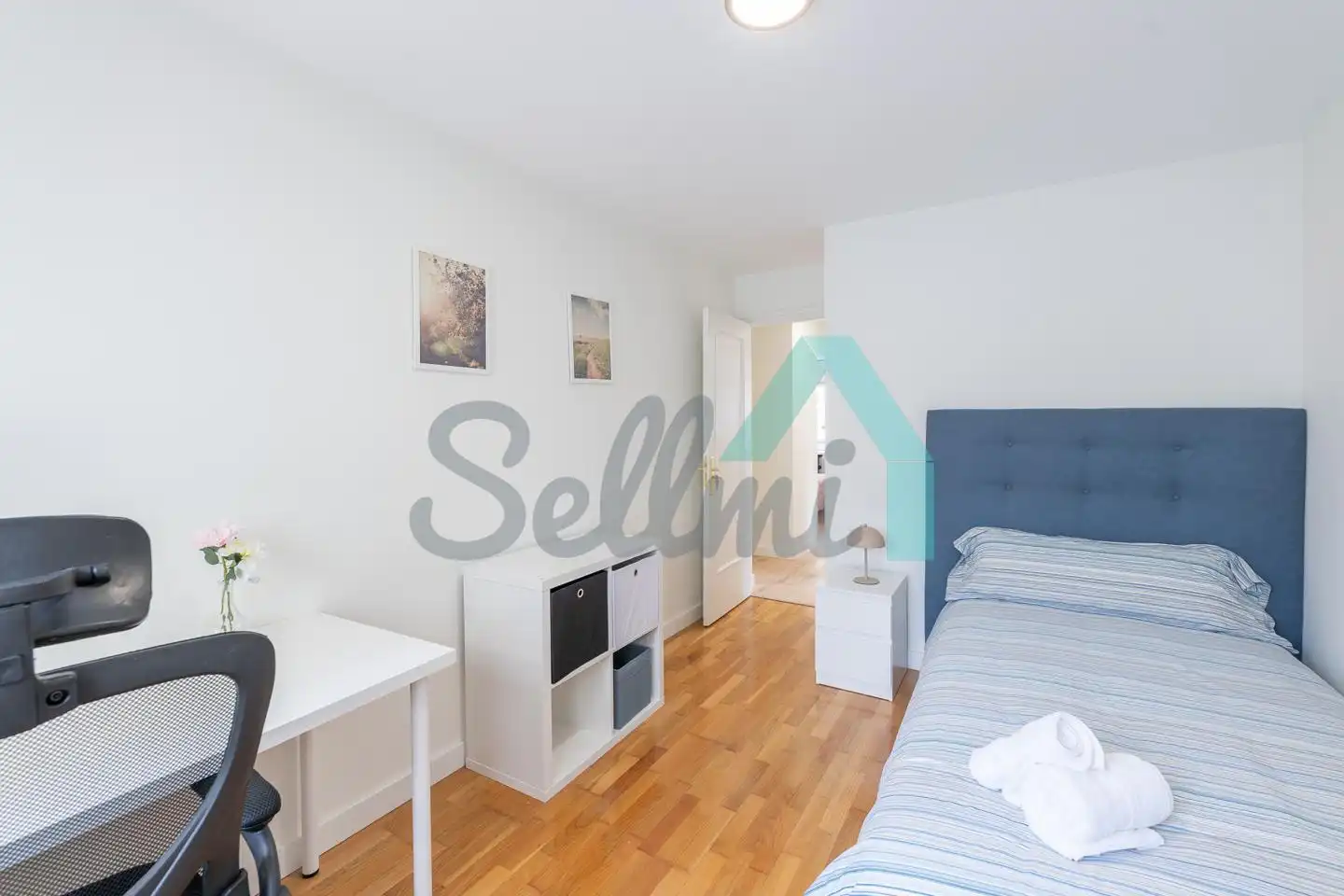 Bedroom of Flat for share in Oviedo   with Heating and Furnished