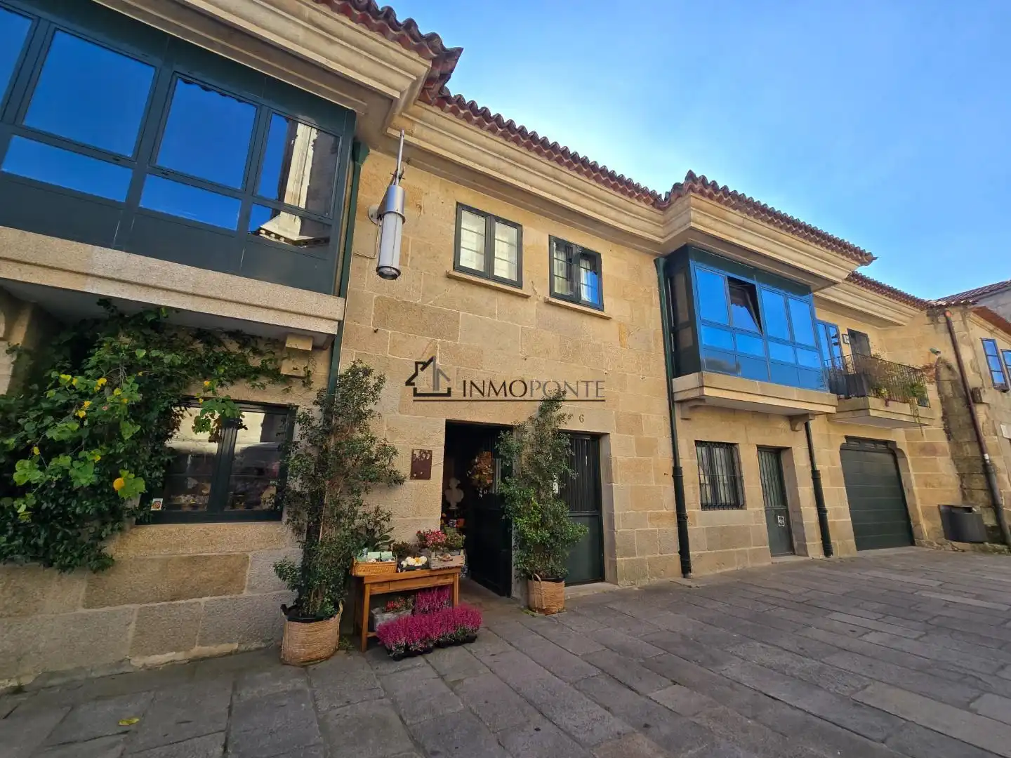 Vista exterior de Dúplex en venta en Pontevedra Capital 