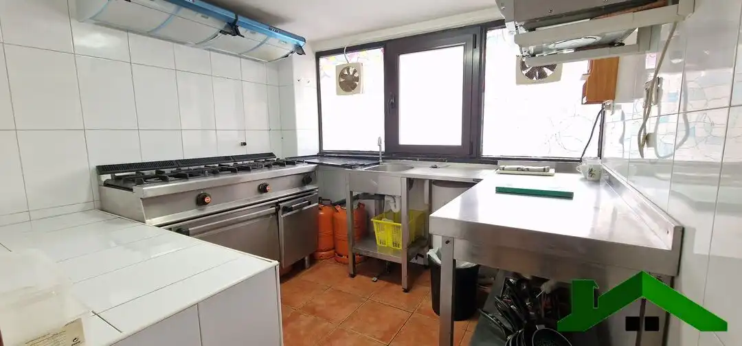 Kitchen of Commercial properties for sale in Bilbao 
